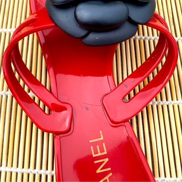 Chanel, Red and Black Rose Camelia Sandals - Picture 7 of 10